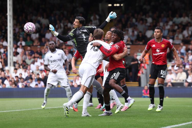 须振作起来, 天都到球场, 乏信心的人