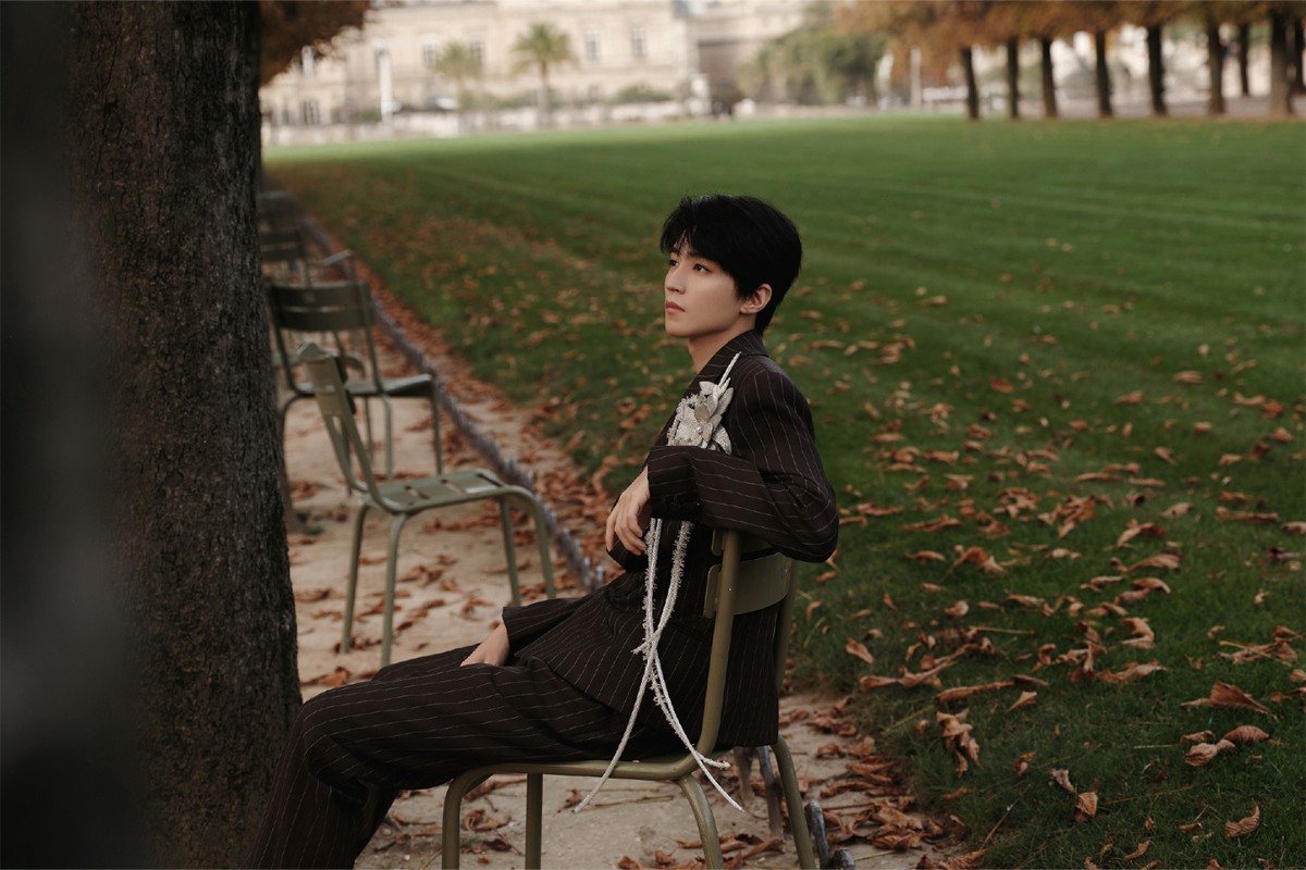 为他是当之, span, span